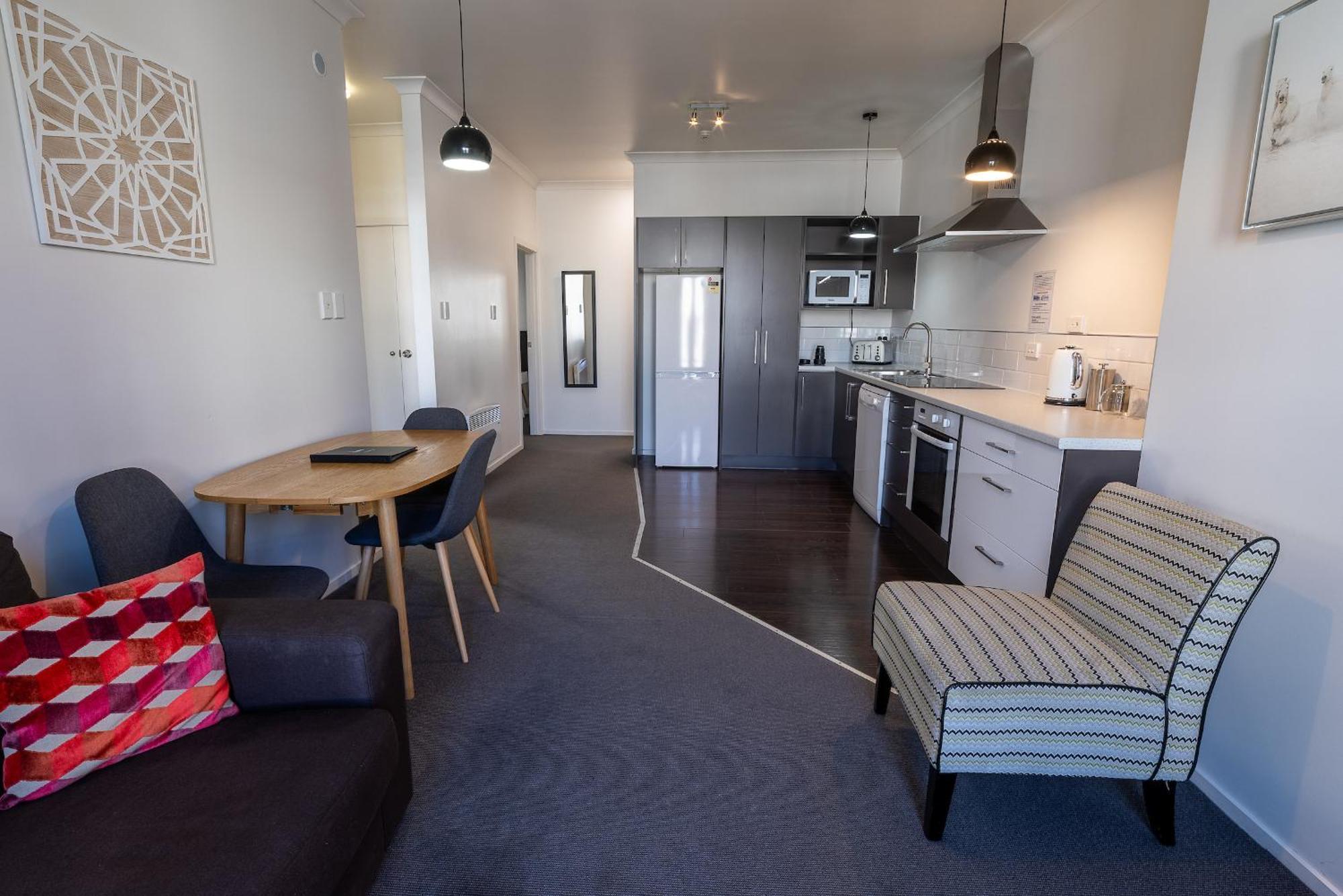 דנידין 315 Euro Motel And Serviced Apartments מראה חיצוני תמונה